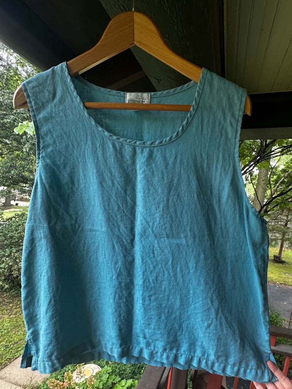 Mosaic USA XL Sleeveless Linen Top With Slits At Sides